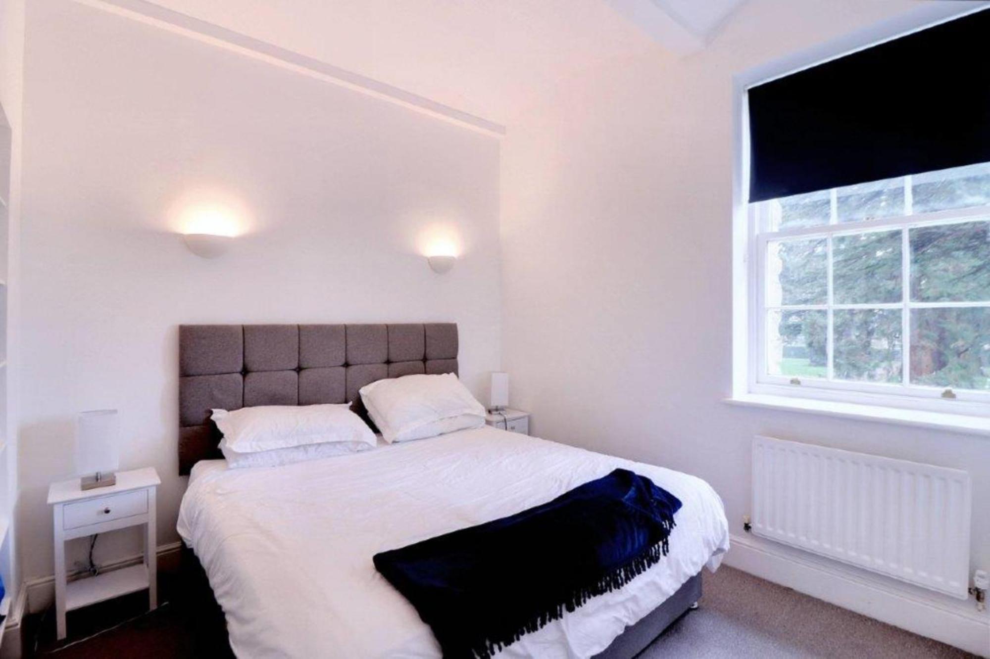 St Andrews Apartments Maidstone Exteriör bild