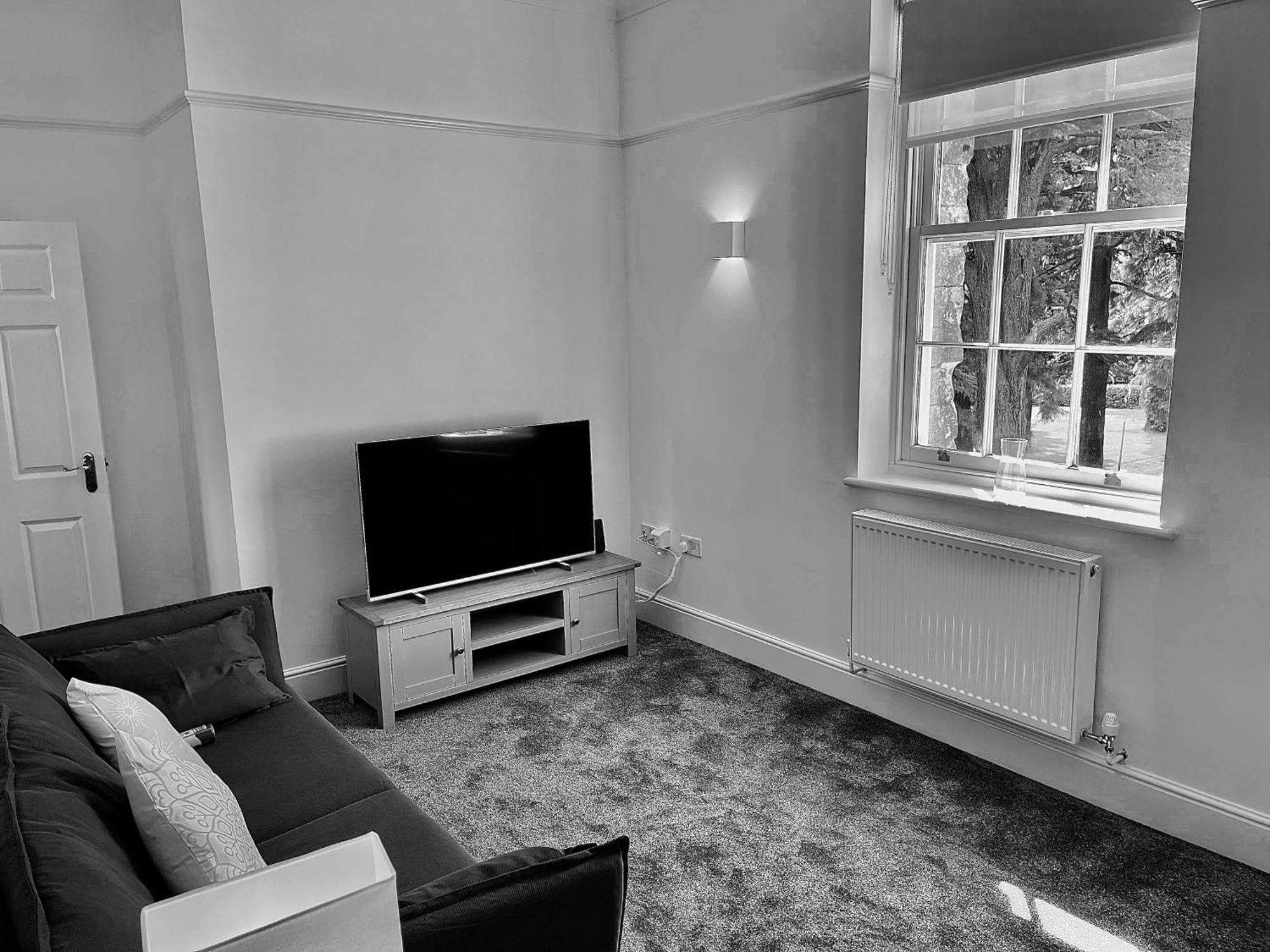 St Andrews Apartments Maidstone Exteriör bild
