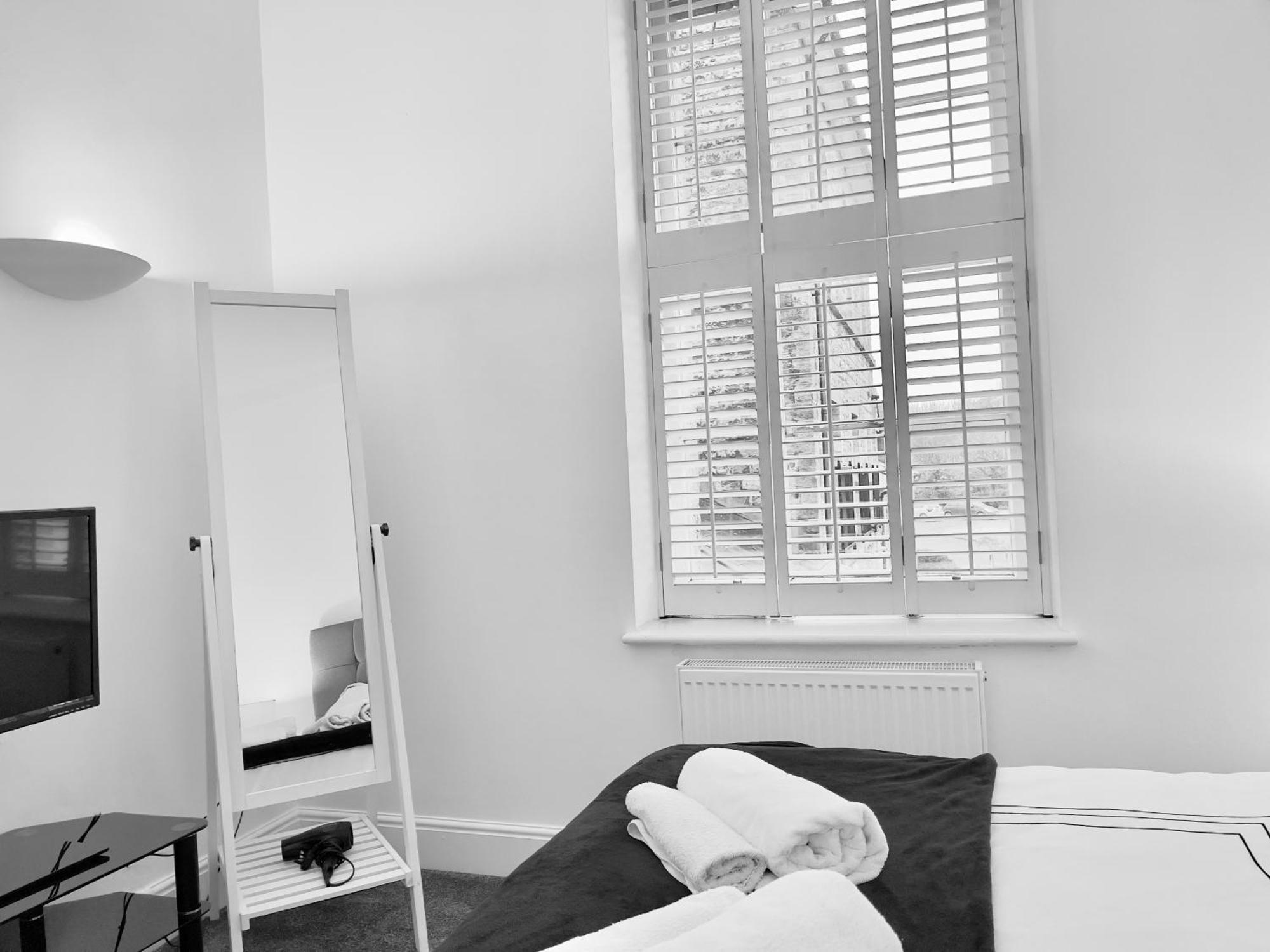 St Andrews Apartments Maidstone Exteriör bild